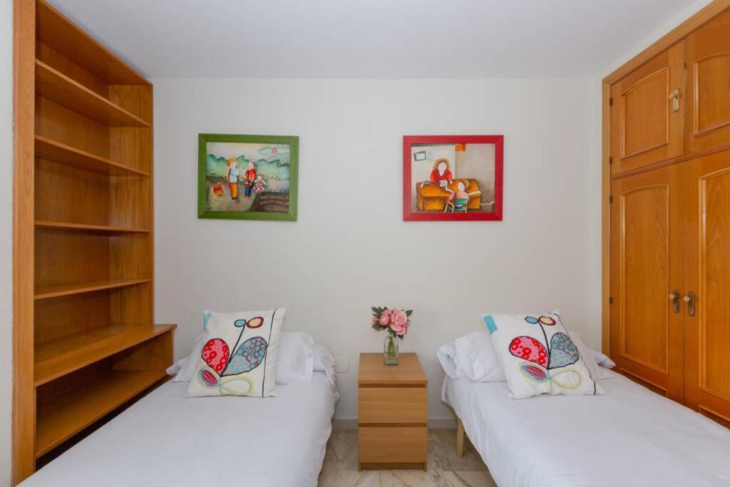 Апартаменты Playa Huelin Apartamento Малага Экстерьер фото