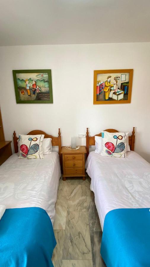 Апартаменты Playa Huelin Apartamento Малага Экстерьер фото